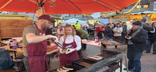 Wildspäzialitäten vom Grill gereicht vom Hegering Voerde